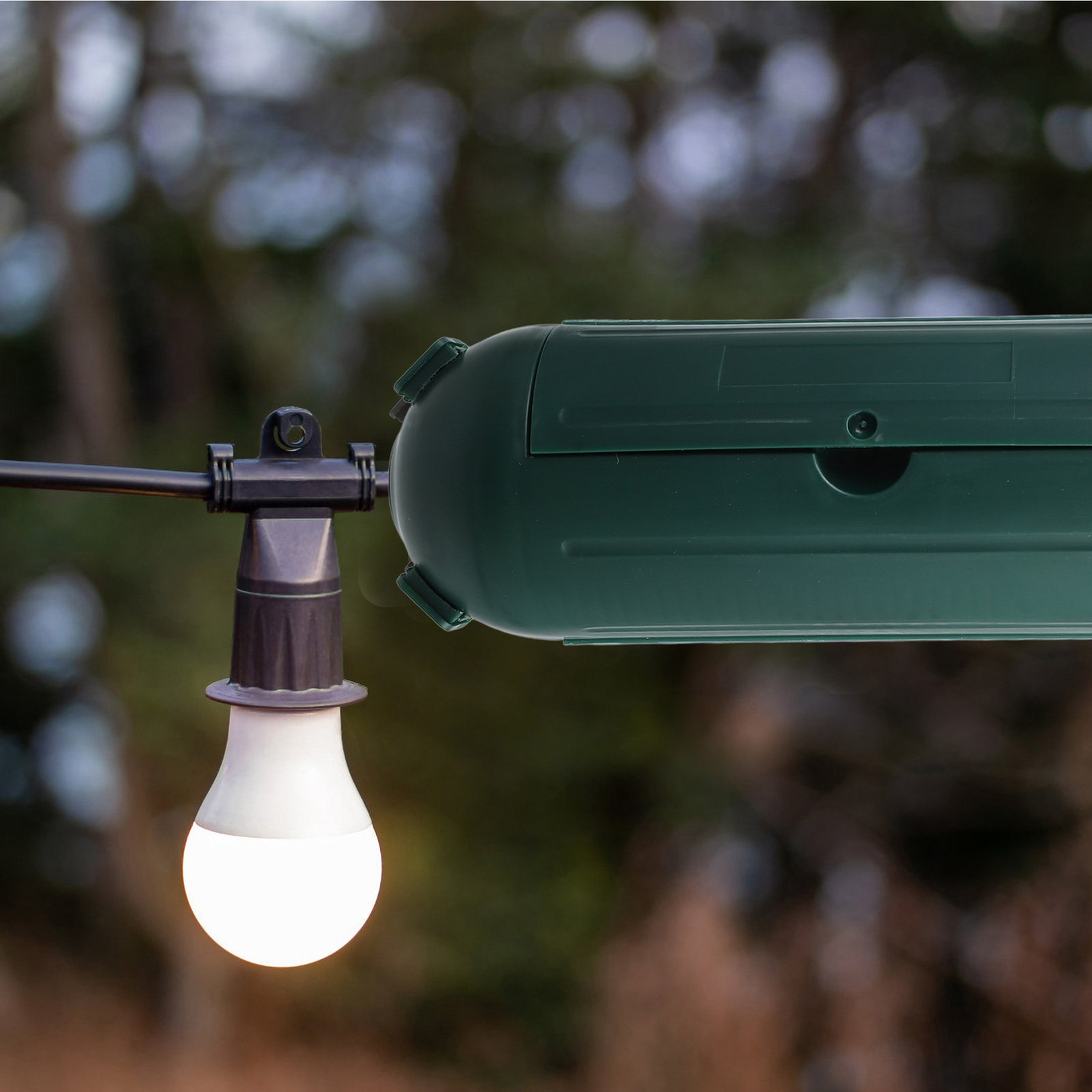 صندوق توصيل كهربائي آمن لأسلاك - مراجعة Outdoor Power Strip With Cover وسعره