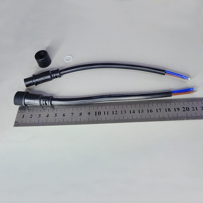 مجموعة موصلات أسلاك مقاومة للم - مراجعة Outdoor Power Port وسعره