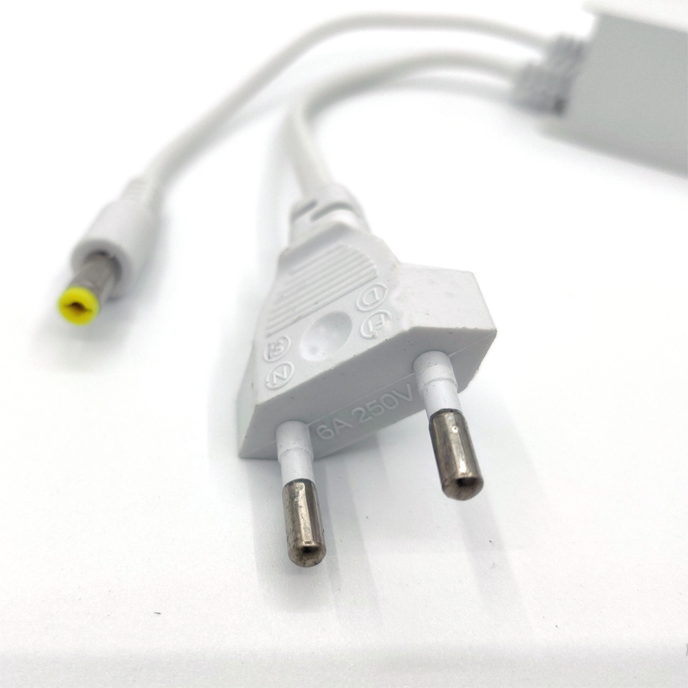أبيض التيار المتناوب 100-240 ف - مراجعة Outdoor Power Port وسعره